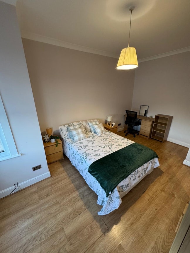 2 Bedroom Flat 🏠 Turnpike Lane 🚉  Main Photo