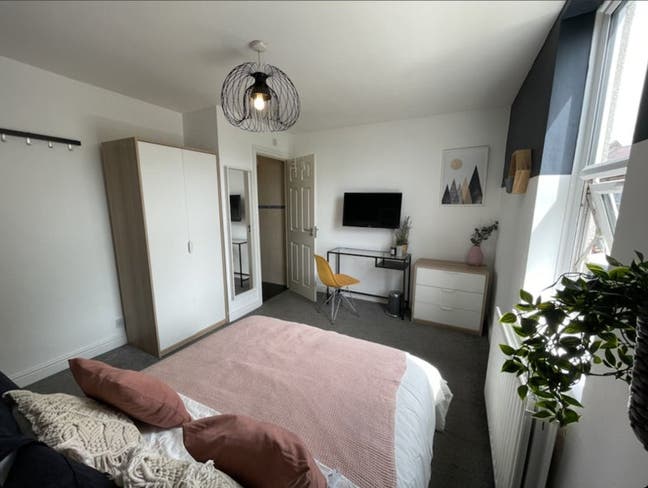 Spacious Ensuite Double Room in Thornton Heath! Main Photo