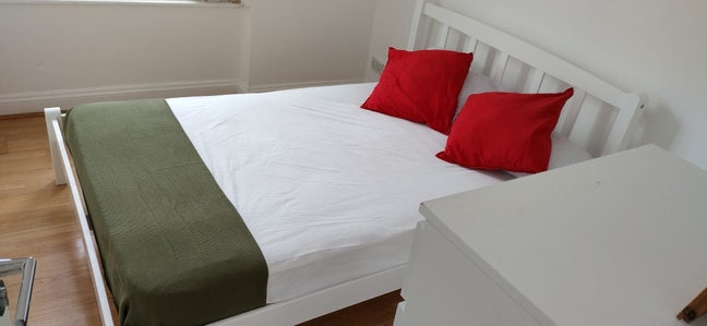 Great double room in N4 (grand parade) Main Photo