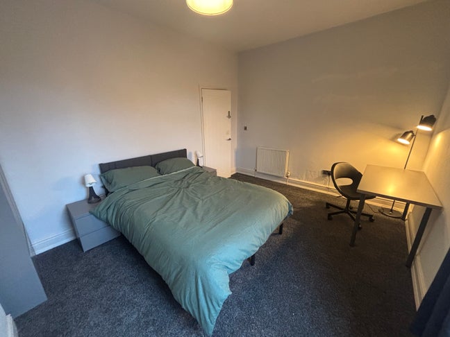 Double bedroom Main Photo