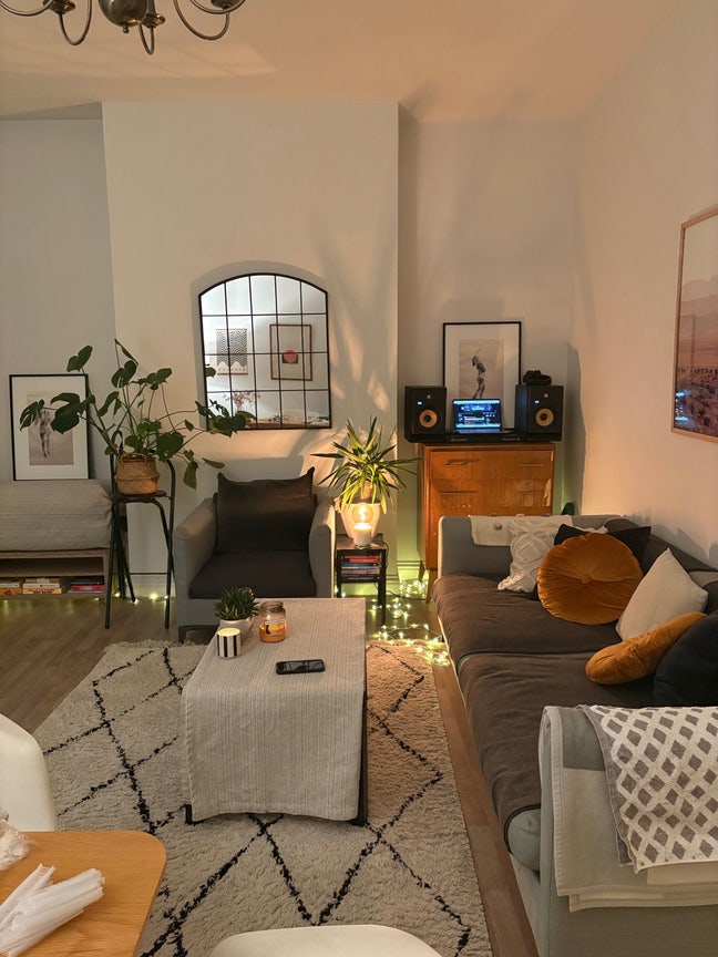 Stylish flat in the heart of Shepherds Bush  Main Photo