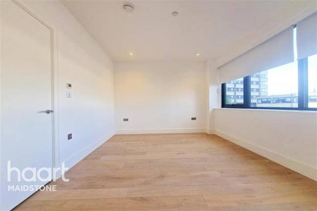 1 Bedroom Apartment in the heart of Maidstone  Main Photo