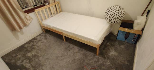 Ingle Room for Professional Female – All Bills Inc Main Photo