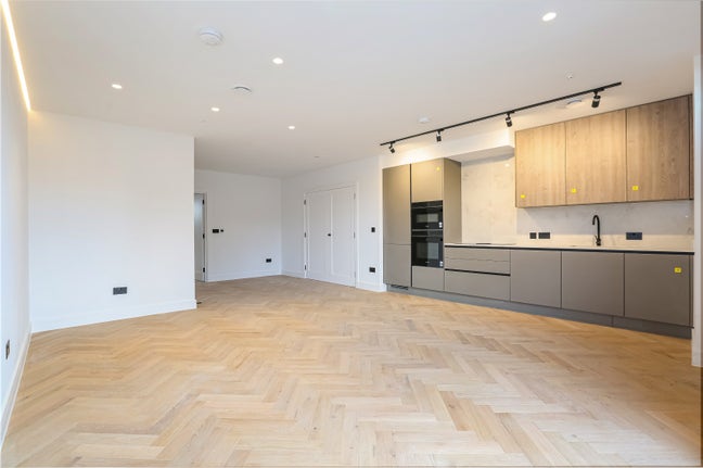 ✨Modern 1-Bed Flat with Private Entrance & Patio Main Photo