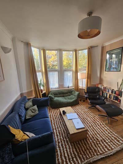 Quiet Room near Catford Bridge (part time) Main Photo