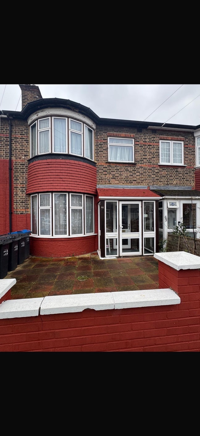 Mitcham property  Main Photo