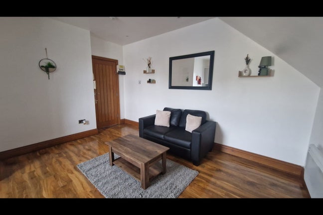 One Bedroom apartment in the heart of Newton Heath Main Photo