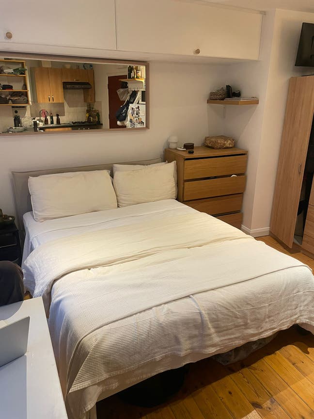 N1, Angel self contained double bed en-suite  Main Photo