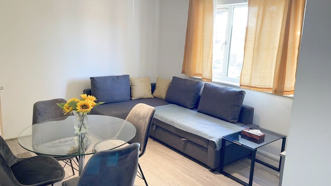 Modern Studio Flat in Canada Water / Surrey Quays Main Photo