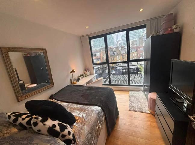 🌟 Room Available in Fun, Social Shoreditch Flat!  Main Photo