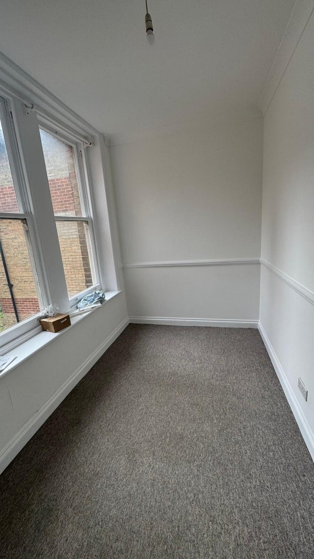 Single room for rent  Main Photo