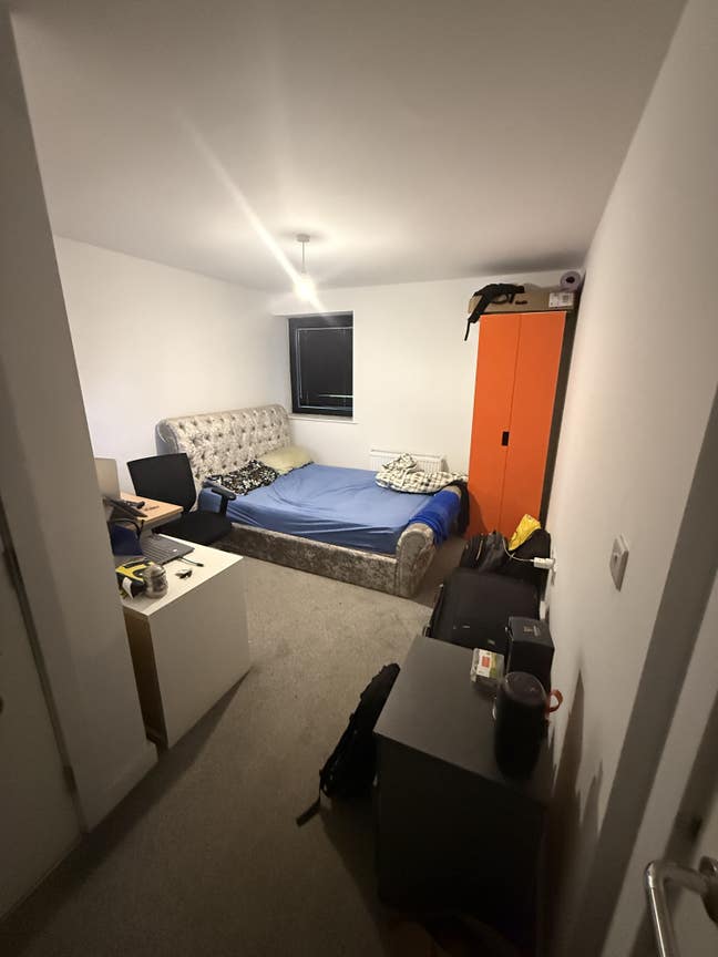 En-suite available for 1month Main Photo