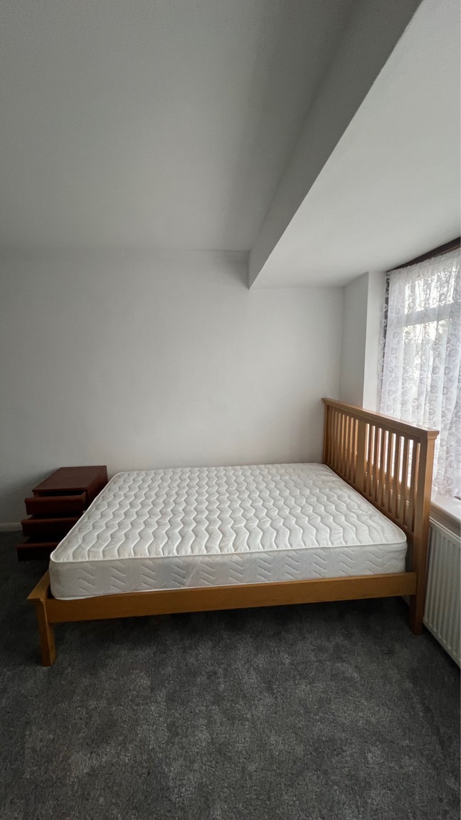 📌 Double Room for Rent – Furnished (BS4 Area) Main Photo