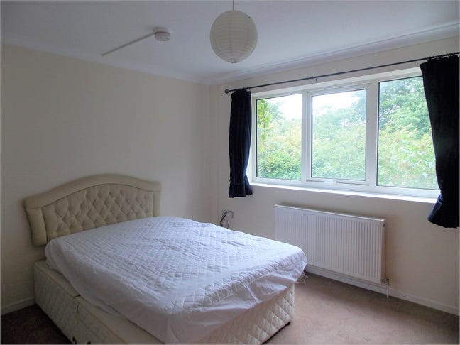 Cozy Double Room in Outfield ✨ Main Photo