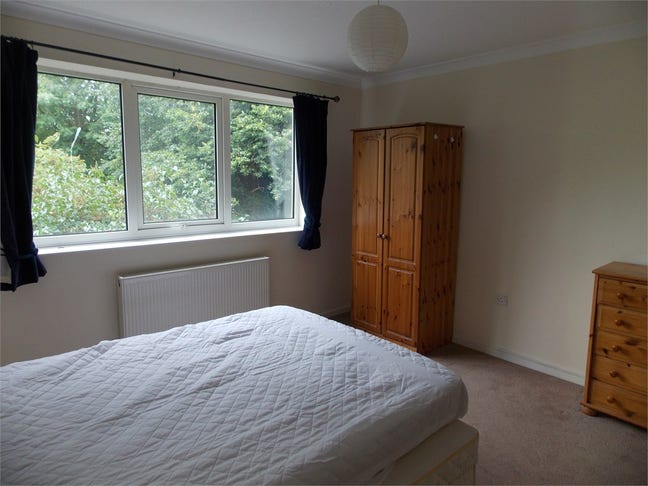 Cozy Double Room in Outfield ✨ Main Photo