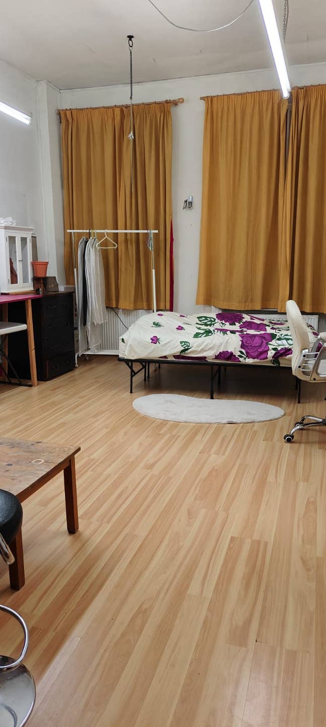 Large Double Room Earl's Court *Available Now* Main Photo