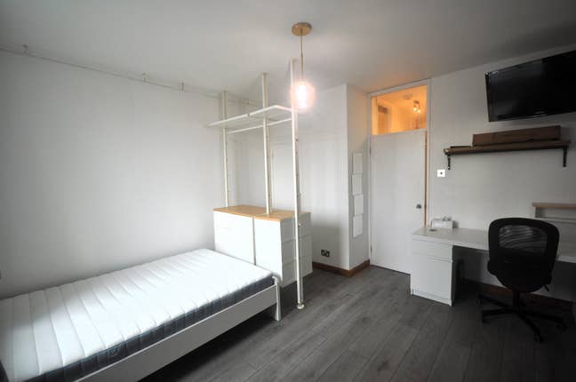 Spacious Studio Flat in Euston!! Main Photo