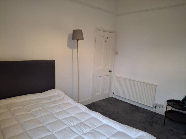 Two Rooms Available - Colliers Wood SW19 Main Photo