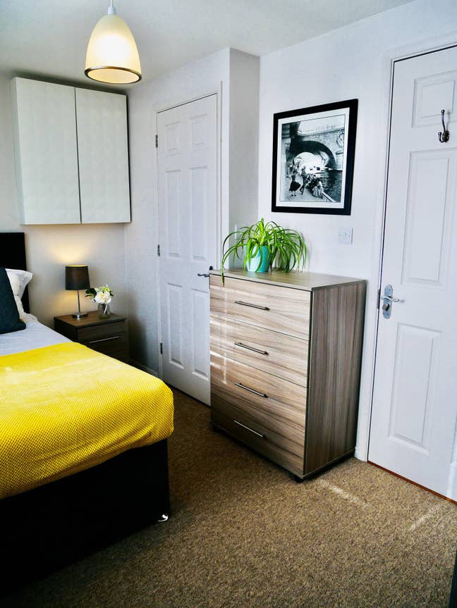  🍁Convenient Location & Friendly Housemates  🍁 Main Photo