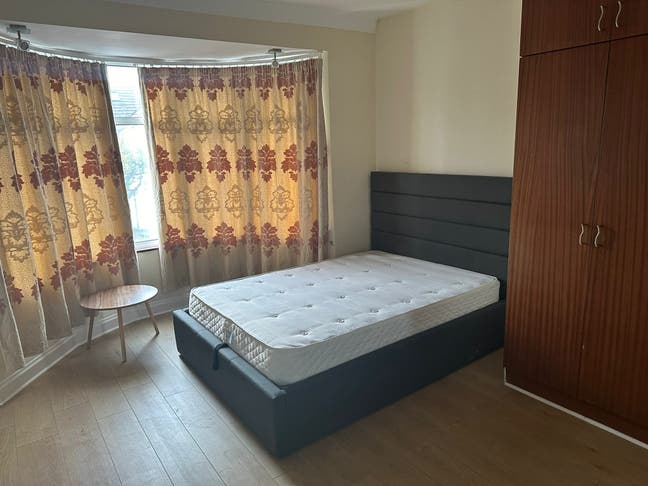 Large Double En-Suite room  Main Photo