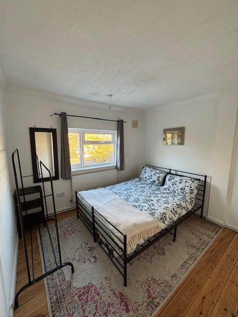 Double Room Available  Main Photo