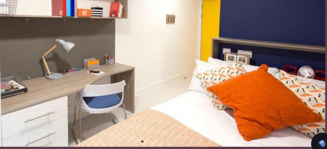 Room for one semester Main Photo