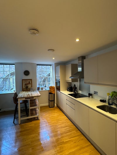 Double room available in City Centre! Main Photo