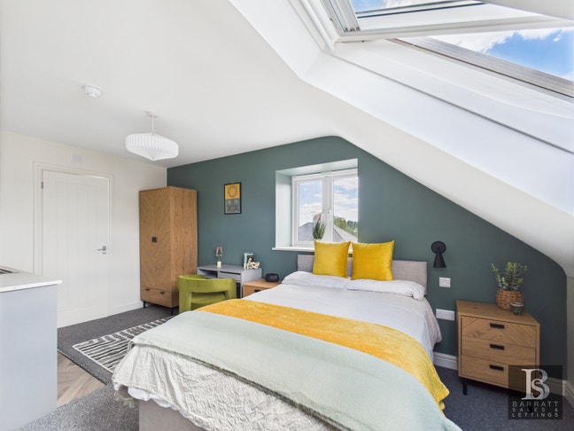 Move in Before Christmas - Nr Amazon - Parking ✨ Main Photo