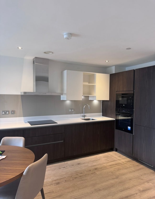 Double Bed Room in 2 Bed 2 Bathroom Flat in Mcr Main Photo