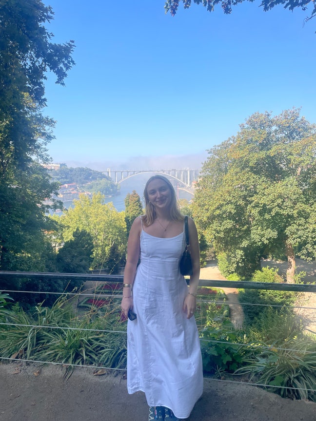 Just a girl looking for a place to live Main Photo