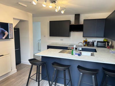 🧡 Lovely Home Share - School Ln, Bamber Bridge Main Photo