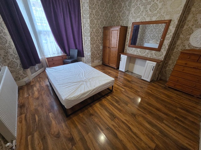 Pevensey Road, Eastbourne | Double Rooms Available Main Photo