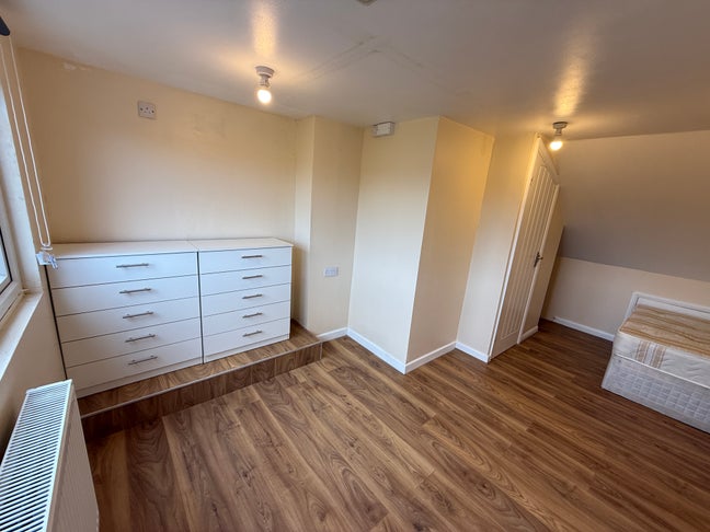 Double En-Suite | 10Mins Walk to Neasden Station Main Photo