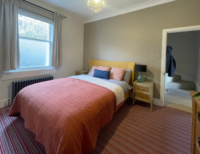 1 x large Double with private Bathroom - CAMDEN Main Photo