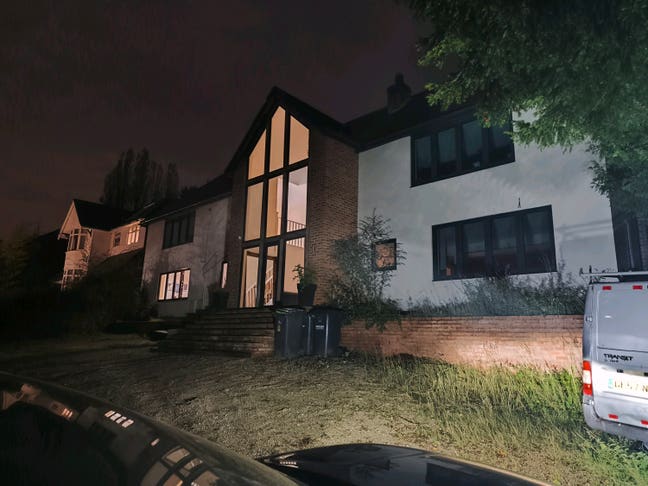 Enormous loft room + Own bathroom Main Photo