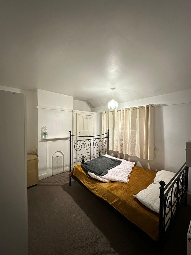 Couple room available  Main Photo