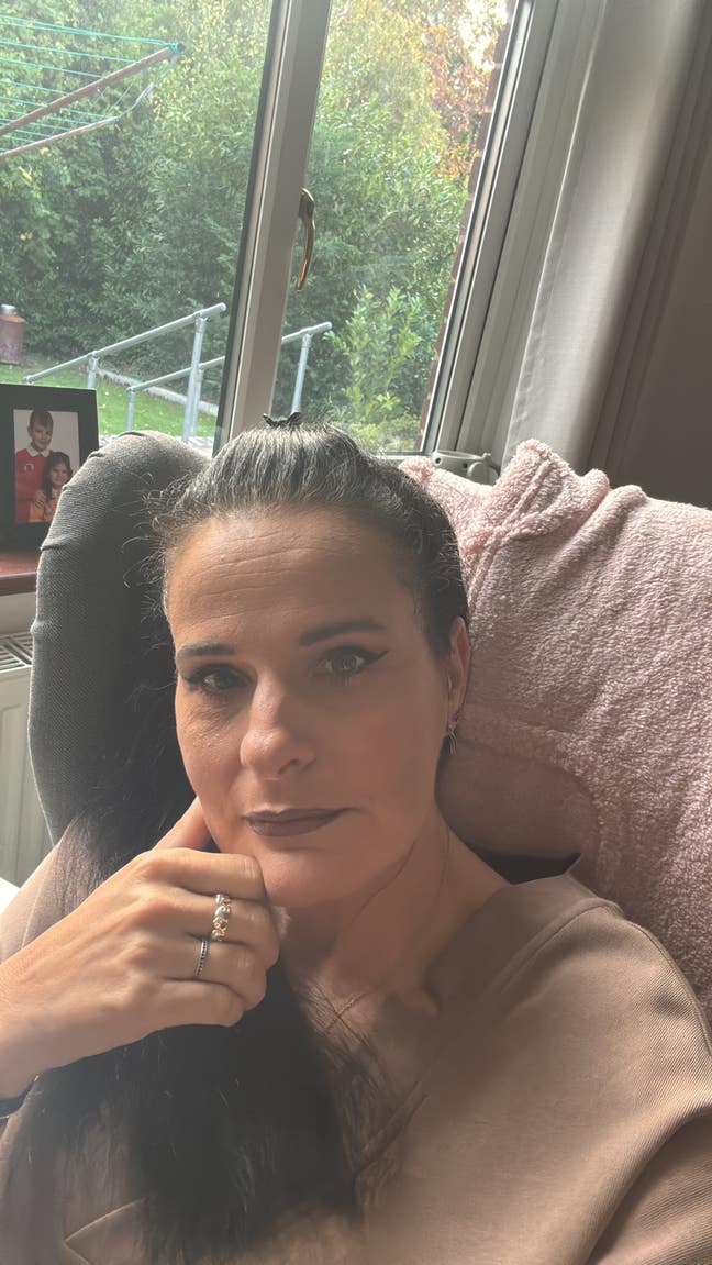 Professional Female seeks a double room Main Photo