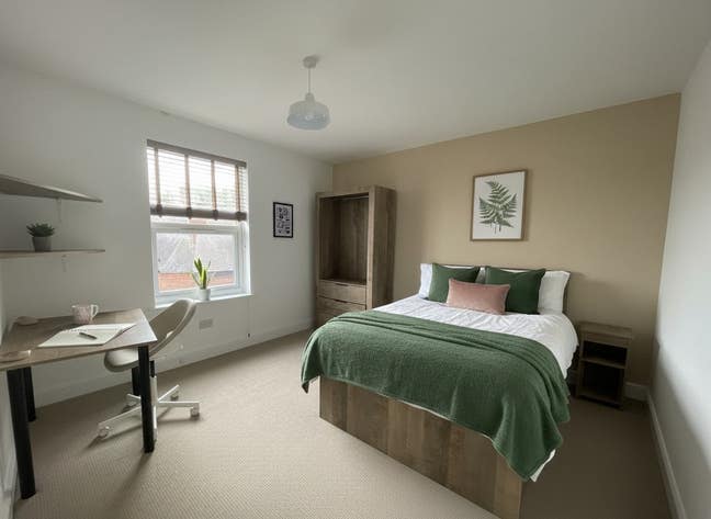 Modern Double Room in Prime Nottingham Location Main Photo