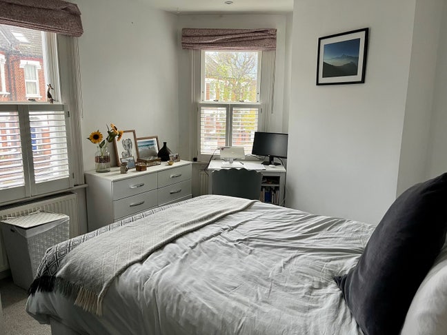 Double Room in Gorgeous Tooting House Main Photo