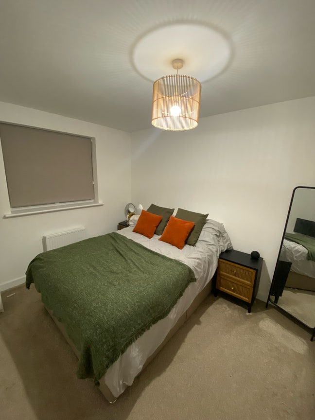 Room to rent in Brockworth Main Photo