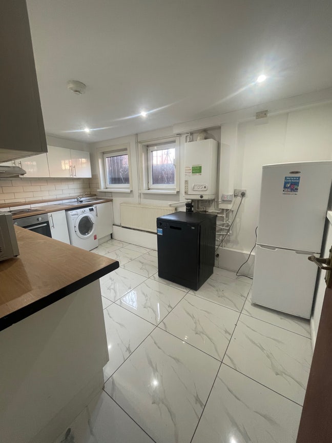 Stunning Shared House Available in LS6 Main Photo