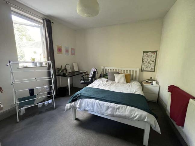 Student Room 15 min to city centre and university Main Photo