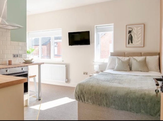 🏡 Stunning  En Suite Kitchenette  - Tamworth ✨ Main Photo