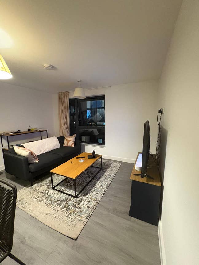 1 Bed Apt, Liverpool City Center, Albert Dock Main Photo