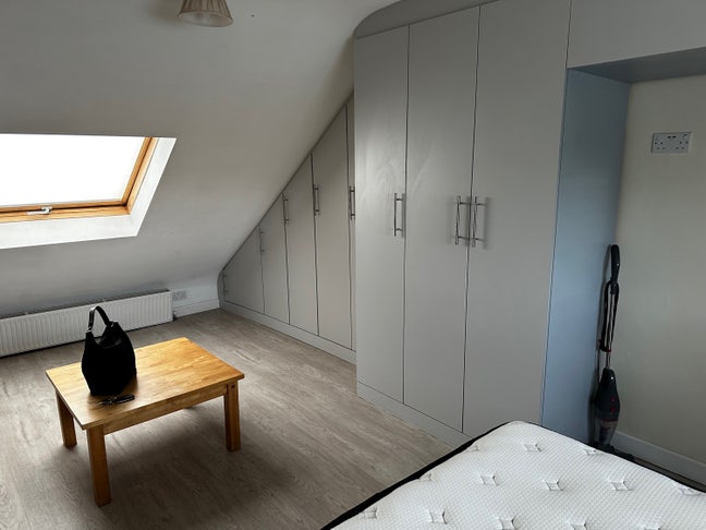 Loft studio available  Main Photo