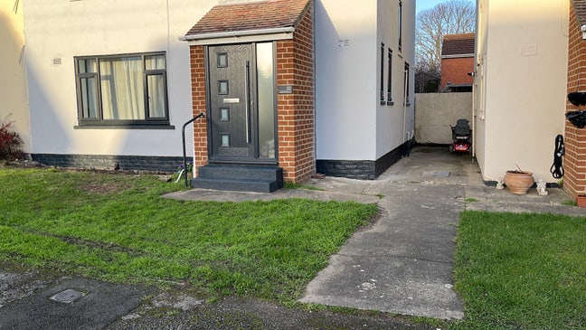 New Year New Home! All Bills Incl - F/F, Ch House Main Photo