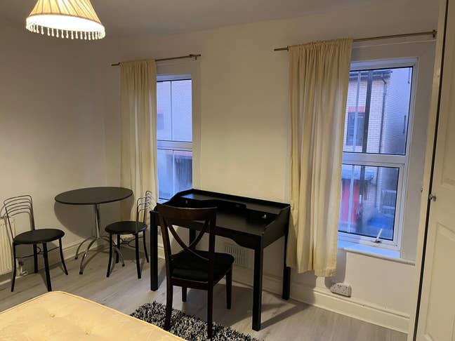 Large Cozy Double Room Main Photo