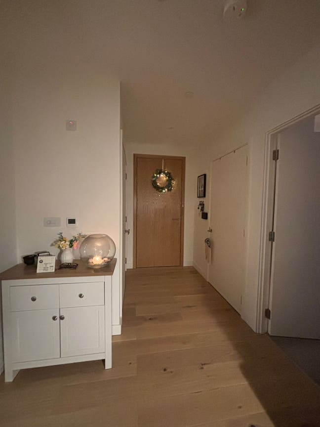 Christmas in London  Main Photo