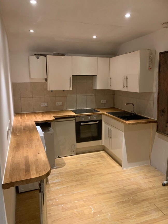 I bed flat  Main Photo