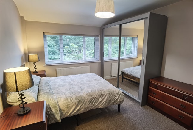 Double room available in a shared House Main Photo